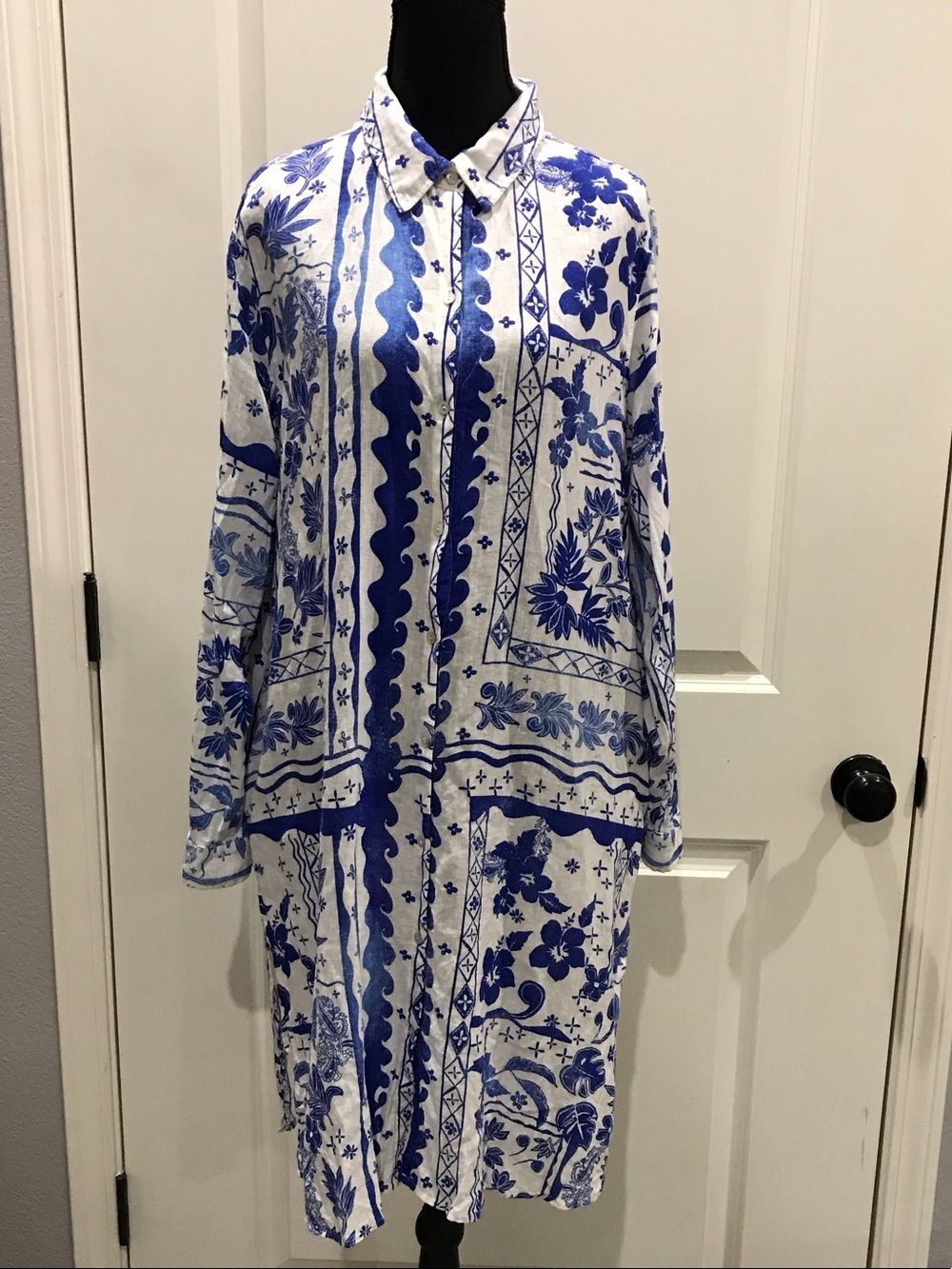 Joie White and Blue Floral Button-Front Swim Coverup